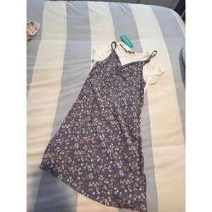 Social Academy
Ells Skater Dress + Rib Short Sleeve Top Set size 10